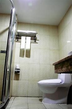 Guan Zhong Hotel Huayin Esterno foto
